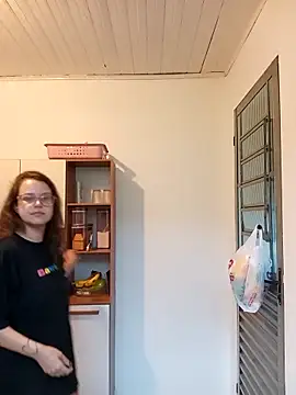LunnaKitten online show from April 27, 10:46 am