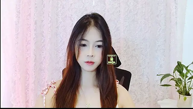 Snapshot of isadora1314 chatting on May 27, 3:47 am isadora1314 online show from May 27, 3:47 am