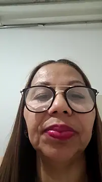 Snapshot of Ladymilf12 chatting on May 31, 12:30 am Ladymilf12 online show from May 31, 12:30 am