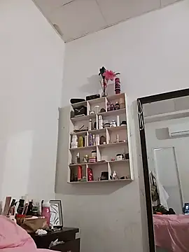 Luna Morch online show from July 5, 4:47 pm