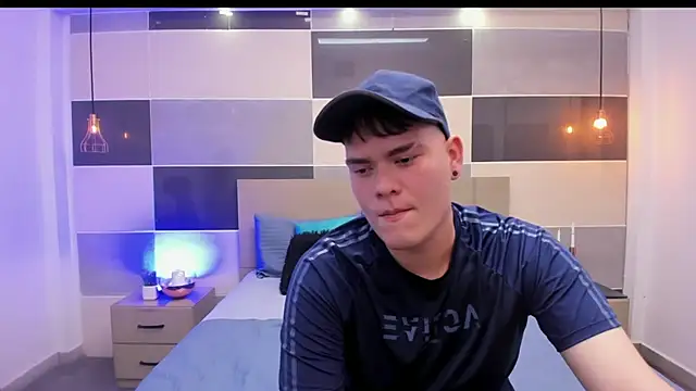 Alexei lux online show from April 27, 7:56 pm