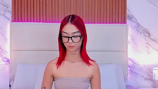 Snapshot of _bella_rossee_ chatting on June 27, 4:28 am bella rossee online show from June 27, 4:28 am