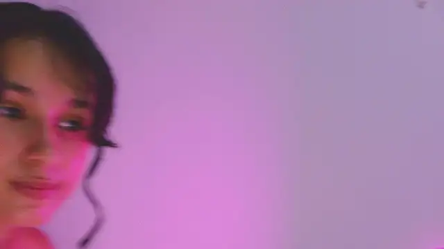 Snapshot of Baby_Elisee chatting on July 2, 2:11 am Baby Elisee online show from July 2, 2:11 am