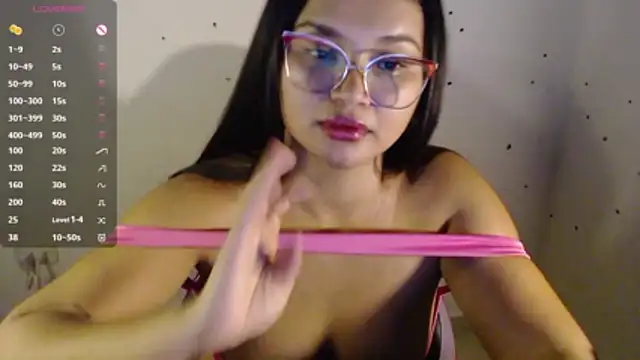 Snapshot of Lily____ chatting on June 28, 10:38 pm Lily online show from June 28, 10:38 pm