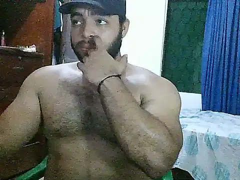 Snapshot of Bearmachin chatting on June 20, 3:09 am Bearmachin online show from June 20, 3:09 am