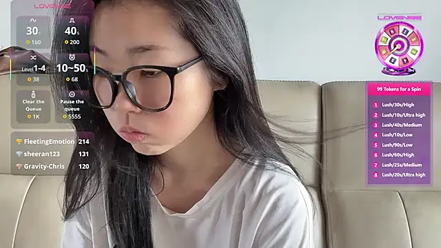 Snapshot of XIAOnaimao-001 chatting on June 14, 2:24 am XIAOnaimao-001 online show from June 14, 2:24 am