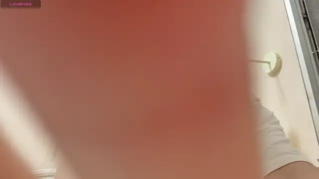 Snapshot of XIAOnaimao-001 chatting on July 19, 1:31 am XIAOnaimao-001 online show from July 19, 1:31 am