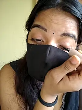 vanika2000 online show from May 18, 6:08 am