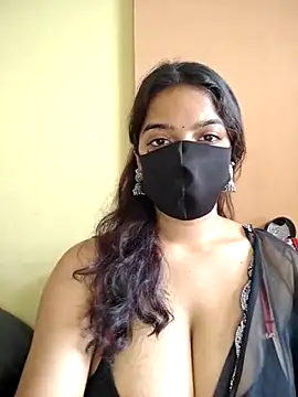 vanika2000 online show from May 25, 3:45 am