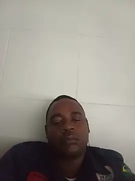 Snapshot of siaque02 chatting on June 1, 11:12 am siaque02 online show from June 1, 11:12 am