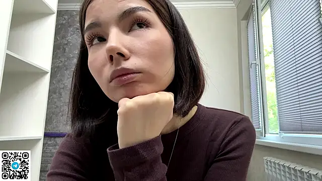 Snapshot of MarylnMonnier chatting on May 5, 11:18 am MarylnMonnier online show from May 5, 11:18 am