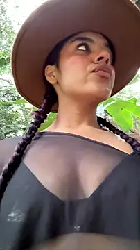 Snapshot of mariannella chatting on July 3, 10:49 pm mariannella online show from July 3, 10:49 pm
