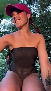 Snapshot of mariannella chatting on July 14, 11:10 pm mariannella online show from July 14, 11:10 pm