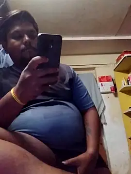 Snapshot of Mricecreeam chatting on May 20, 9:10 pm Mricecreeam online show from May 20, 9:10 pm