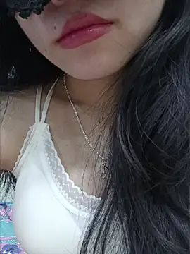 Snapshot of silkyhairs chatting on July 12, 11:18 pm silkyhairs online show from July 12, 11:18 pm