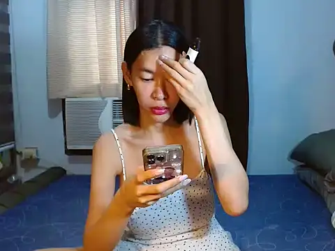 Snapshot of 1perfectmodel chatting on November 9, 1:04 am 1perfectmodel online show from November 9, 1:04 am