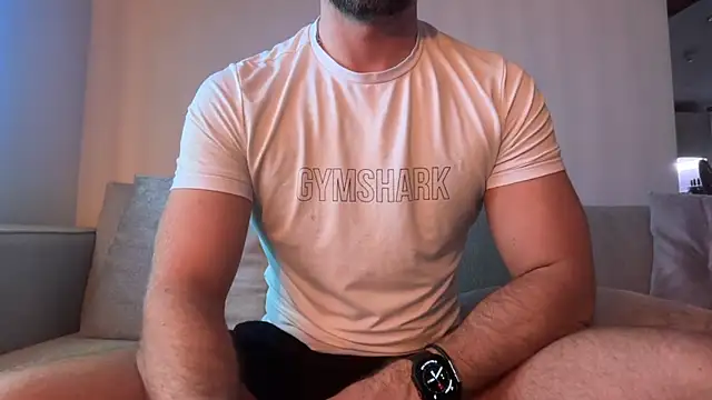 Snapshot of gymshrk chatting on May 20, 4:40 am gymshrk online show from May 20, 4:40 am