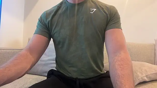 Snapshot of gymshrk chatting on May 20, 4:46 pm gymshrk online show from May 20, 4:46 pm
