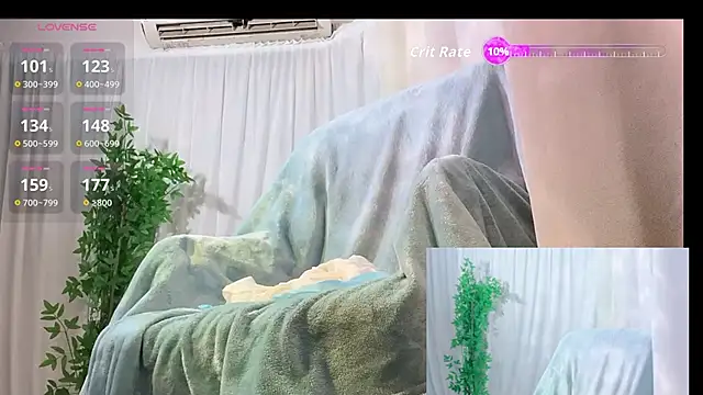 Snapshot of LuMei-Love chatting on June 28, 1:22 am LuMei-Love online show from June 28, 1:22 am