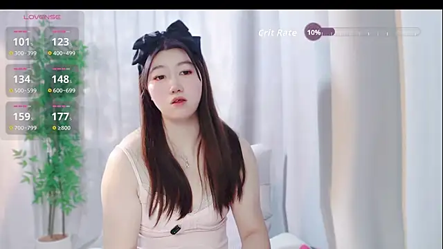 Snapshot of LuMei-Love chatting on July 24, 2:15 pm LuMei-Love online show from July 24, 2:15 pm