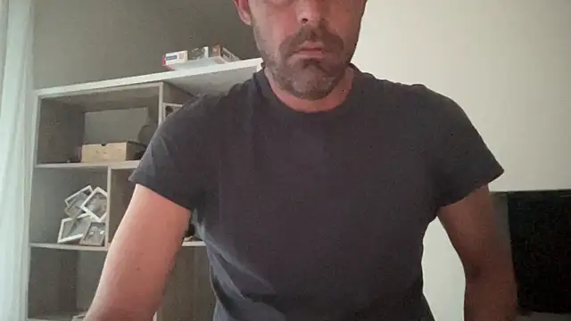 Riccardo86xx online show from April 28, 3:55 am