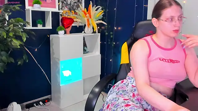 Queen Milena online show from May 20, 11:05 am