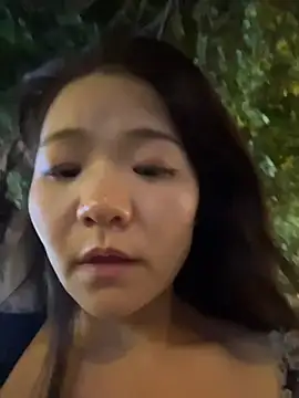xiaochengzi505 online show from June 24, 1:32 pm