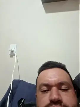 Snapshot of comeraba chatting on July 2, 6:52 am comeraba online show from July 2, 6:52 am