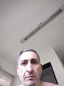 Snapshot of Alejandro83bsf chatting on June 21, 5:48 pm Alejandro83bsf online show from June 21, 5:48 pm
