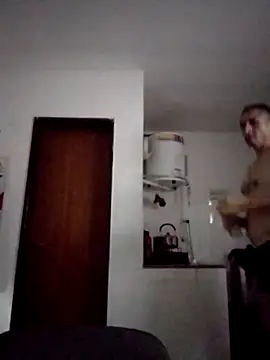 Snapshot of Alejandro83bsf chatting on June 23, 12:19 am Alejandro83bsf online show from June 23, 12:19 am