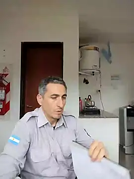 Snapshot of Alejandro83bsf chatting on July 10, 7:27 pm Alejandro83bsf online show from July 10, 7:27 pm
