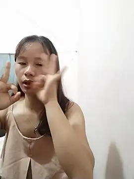 Snapshot of -Natina- chatting on June 18, 8:03 am -Natina- online show from June 18, 8:03 am