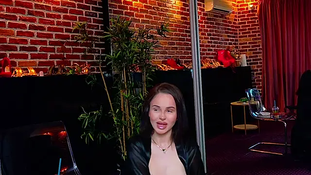 HannahIsabellee online show from June 13, 12:14 pm