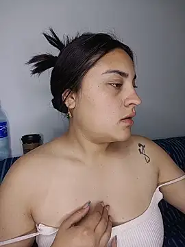 Snapshot of -brendda- chatting on June 13, 1:58 am -brendda- online show from June 13, 1:58 am