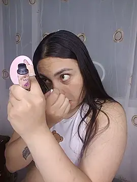 Snapshot of -brendda- chatting on July 16, 3:23 am -brendda- online show from July 16, 3:23 am