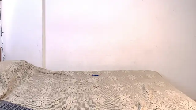 Snapshot of Reve_Damour chatting on May 25, 2:01 pm Reve Damour online show from May 25, 2:01 pm