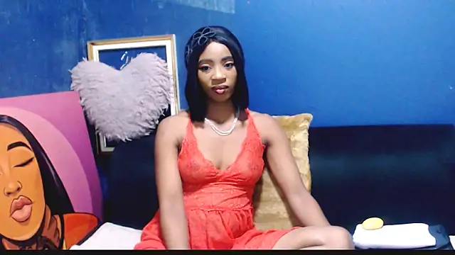 Snapshot of LolaSavageXO chatting on June 12, 8:08 pm LolaSavageXO online show from June 12, 8:08 pm