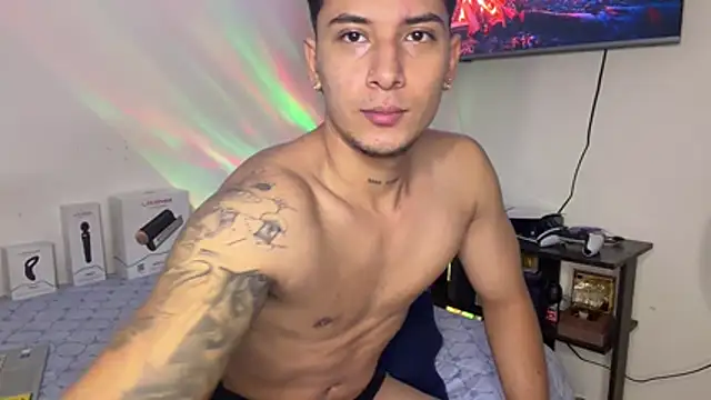 SexxxySquirterStev777 online show from May 2, 8:14 pm