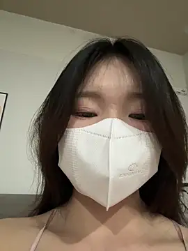 Ni Tran online show from May 7, 4:34 pm
