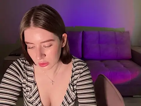 Lili of sin online show from May 6, 4:19 am