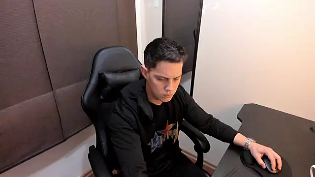 KendricTorres online show from May 26, 1:29 pm