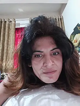 Snapshot of SexyShila-97 chatting on May 31, 6:10 am SexyShila-97 online show from May 31, 6:10 am