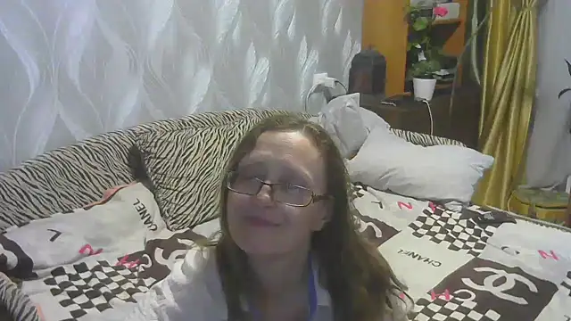 Ameli5689 online show from May 1, 7:40 pm