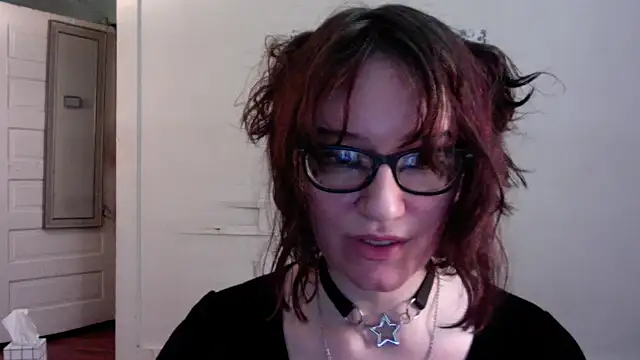 Snapshot of AnnywnBelle chatting on May 1, 10:03 pm AnnywnBelle online show from May 1, 10:03 pm