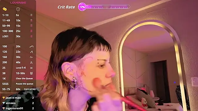Snapshot of Rossiee_huntt chatting on May 14, 11:50 am Rossiee huntt online show from May 14, 11:50 am