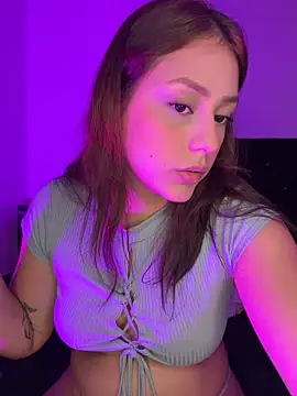 Snapshot of HayleyRoss_ chatting on June 13, 1:58 am HayleyRoss online show from June 13, 1:58 am