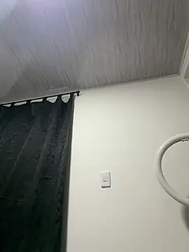 Snapshot of HayleyRoss_ chatting on June 14, 2:46 am HayleyRoss online show from June 14, 2:46 am