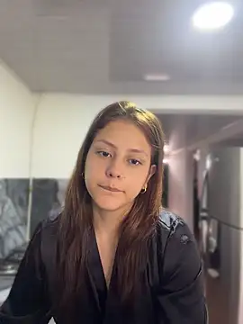 Snapshot of HayleyRoss_ chatting on June 24, 5:45 pm HayleyRoss online show from June 24, 5:45 pm