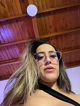 Snapshot of RenataVelasquez chatting on June 30, 4:02 am RenataVelasquez online show from June 30, 4:02 am