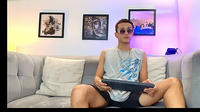 KING BOYS2026 online show from June 17, 1:30 am